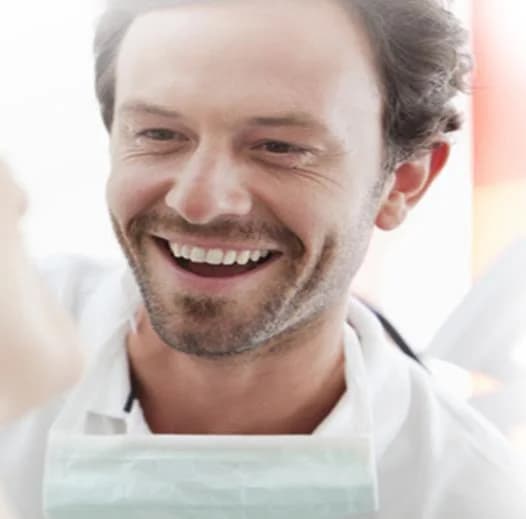 Professionnel utilisant les ressources TongueLab
